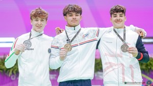 podium aa jr sfe05234 copia simone ferraro ph